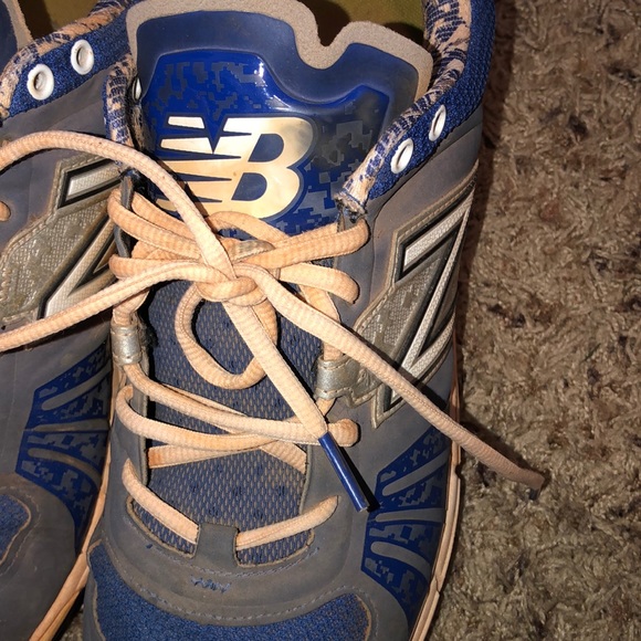 Men’s Metal New Balance Cleats (baseball softball) - Picture 8 of 8